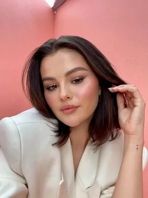 Selena Gomez OnlyFans Leaked Free Thumbnail Picture - #JiZZhalOVZ