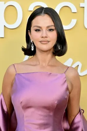 Selena Gomez OnlyFans Leaked Free Thumbnail Picture - #Tjq6ZTB8hb