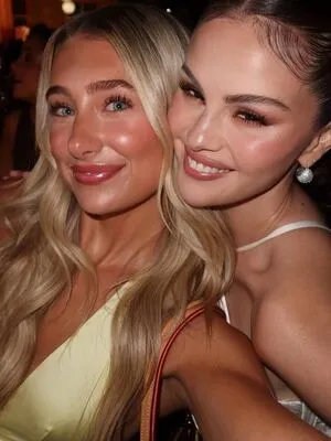 Selena Gomez OnlyFans Leaked Free Thumbnail Picture - #a9Da6wNnqC