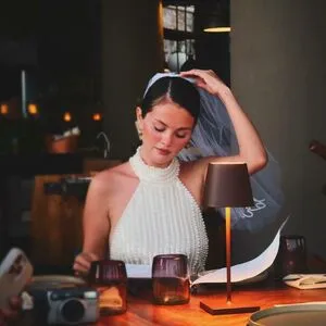 Selena Gomez OnlyFans Leaked Free Thumbnail Picture - #bnlMWQu5eL