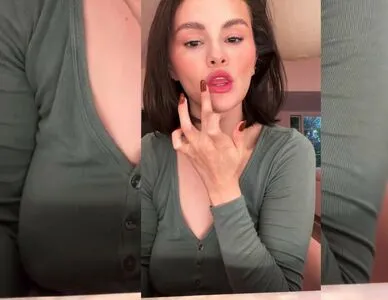 Selena Gomez OnlyFans Leaked Free Thumbnail Picture - #hmEg13vhcM