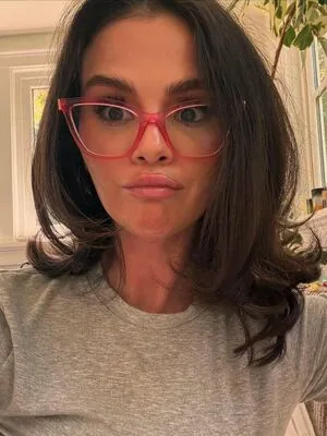 Selena Gomez OnlyFans Leaked Free Thumbnail Picture - #iaQ24Ol4Ev