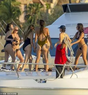 Selena Gomez OnlyFans Leaked Free Thumbnail Picture - #sjSo2Gqqks