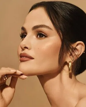 Selena Gomez OnlyFans Leaked Free Thumbnail Picture - #t8ncZ0iO9q