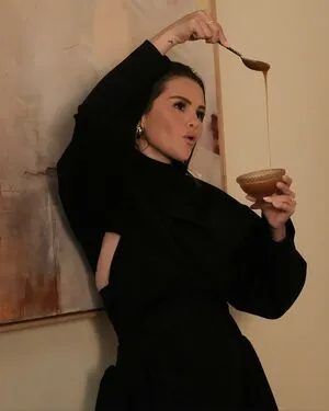 Selena Gomez OnlyFans Leaked Free Thumbnail Picture - #xV9azbqzBi