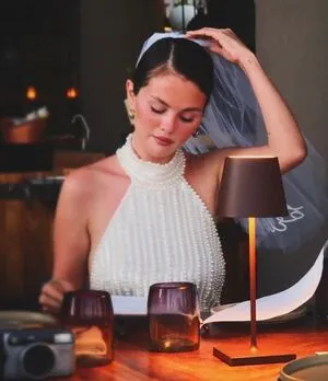 Selena Gomez OnlyFans Leaked Free Thumbnail Picture - #ykB3Hb3z8B