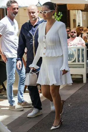 Selena Gomez OnlyFans Leaked Free Thumbnail Picture - #19WsH2E0xs