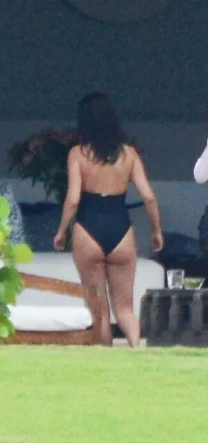 Selena Gomez OnlyFans Leaked Free Thumbnail Picture - #2aq8JelTNt