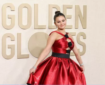 Selena Gomez OnlyFans Leaked Free Thumbnail Picture - #2iiMllMpe6