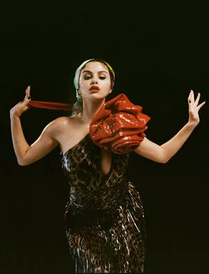 Selena Gomez OnlyFans Leaked Free Thumbnail Picture - #2kfV5CwiCl