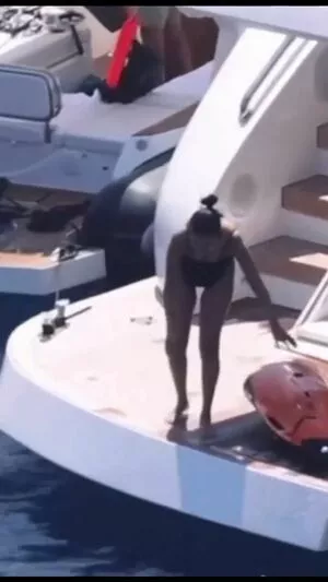 Selena Gomez OnlyFans Leaked Free Thumbnail Picture - #3ioxirrt7J