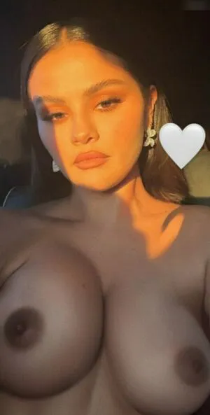 Selena Gomez OnlyFans Leaked Free Thumbnail Picture - #4DOFSQp3ST