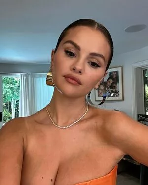 Selena Gomez OnlyFans Leaked Free Thumbnail Picture - #4YJX8RswlY