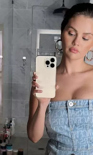 Selena Gomez OnlyFans Leaked Free Thumbnail Picture - #5SEykUMD8p