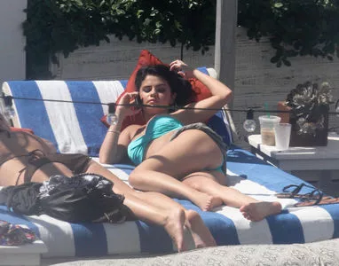 Selena Gomez OnlyFans Leaked Free Thumbnail Picture - #6m2anIFLgs