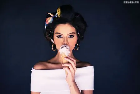 Selena Gomez OnlyFans Leaked Free Thumbnail Picture - #6xHzuPUPYQ