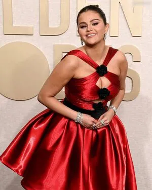 Selena Gomez OnlyFans Leaked Free Thumbnail Picture - #7ZdPzAvKy6