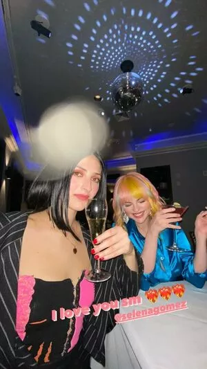 Selena Gomez OnlyFans Leaked Free Thumbnail Picture - #9NqapWiKpi