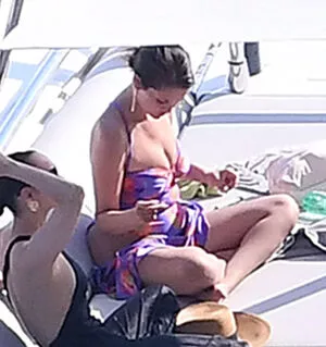 Selena Gomez OnlyFans Leaked Free Thumbnail Picture - #9xHtw8N8RQ