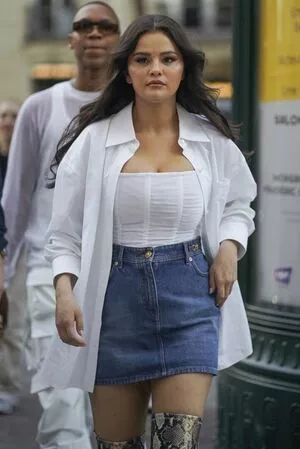 Selena Gomez OnlyFans Leaked Free Thumbnail Picture - #AIAcbPYV4X