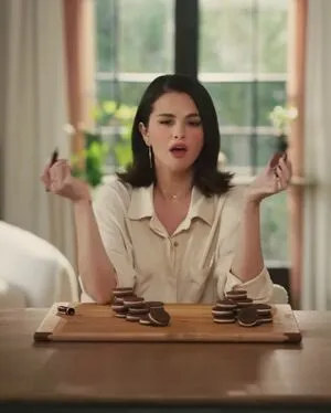 Selena Gomez OnlyFans Leaked Free Thumbnail Picture - #ARPpN3vtYl