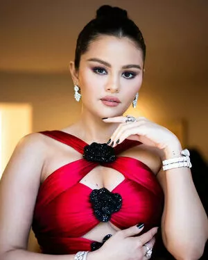 Selena Gomez OnlyFans Leaked Free Thumbnail Picture - #Awng3jMsQ1
