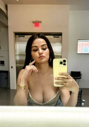 Selena Gomez OnlyFans Leaked Free Thumbnail Picture - #BCLD3hWvoi