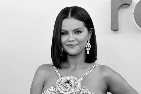 Selena Gomez OnlyFans Leaked Free Thumbnail Picture - #BOidGjvM67