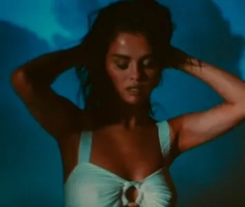 Selena Gomez OnlyFans Leaked Free Thumbnail Picture - #BmxBVAMYw8