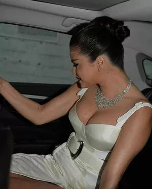 Selena Gomez OnlyFans Leaked Free Thumbnail Picture - #Bq23a6qHIA