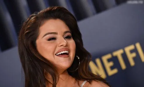 Selena Gomez OnlyFans Leaked Free Thumbnail Picture - #DBIy1tFZGl