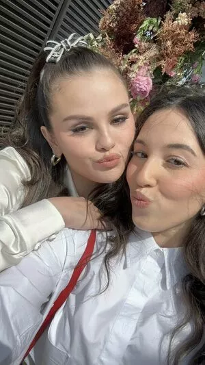 Selena Gomez OnlyFans Leaked Free Thumbnail Picture - #E7ZIJ41Xeh