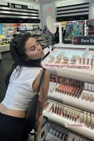 Selena Gomez OnlyFans Leaked Free Thumbnail Picture - #ECP2PyaEvm