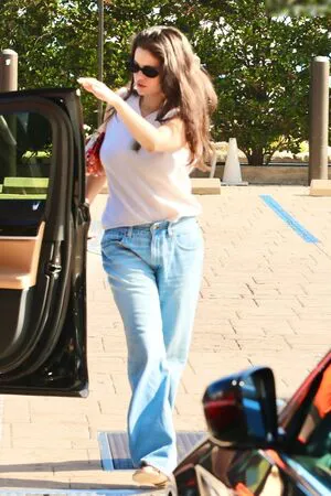 Selena Gomez OnlyFans Leaked Free Thumbnail Picture - #ExMuEqB8if