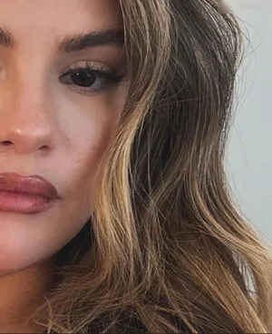 Selena Gomez OnlyFans Leaked Free Thumbnail Picture - #F6M2bcFAof