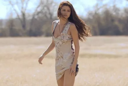 Selena Gomez OnlyFans Leaked Free Thumbnail Picture - #FBsprKgwzi