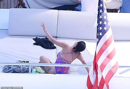 Selena Gomez OnlyFans Leaked Free Thumbnail Picture - #FQU2rmh5WU