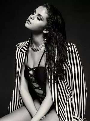 Selena Gomez OnlyFans Leaked Free Thumbnail Picture - #FyxAJImFho