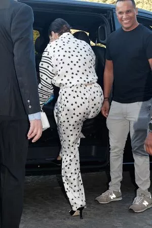 Selena Gomez OnlyFans Leaked Free Thumbnail Picture - #GgG5z2f3SA