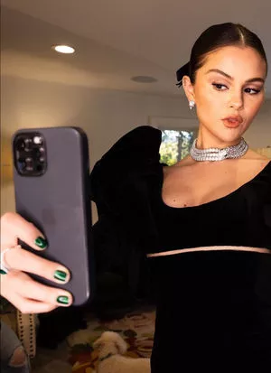Selena Gomez OnlyFans Leaked Free Thumbnail Picture - #GyKlxM3Gjz