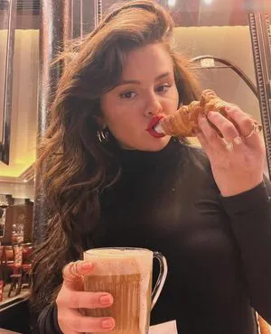 Selena Gomez OnlyFans Leaked Free Thumbnail Picture - #If8KwbgdT0