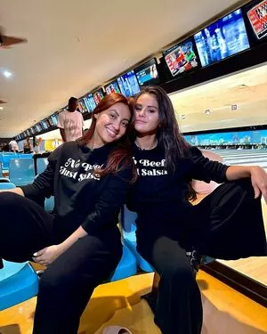 Selena Gomez OnlyFans Leaked Free Thumbnail Picture - #JvKbsSsUdE