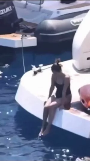 Selena Gomez OnlyFans Leaked Free Thumbnail Picture - #K0ahc165JJ