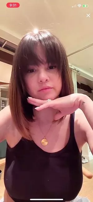 Selena Gomez OnlyFans Leaked Free Thumbnail Picture - #KEXYklQaeC