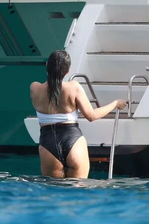 Selena Gomez OnlyFans Leaked Free Thumbnail Picture - #MogyAyEpX3