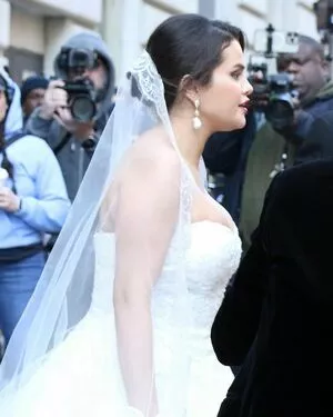 Selena Gomez OnlyFans Leaked Free Thumbnail Picture - #PBKqZcjYpL