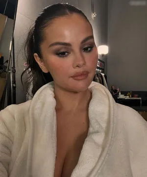 Selena Gomez OnlyFans Leaked Free Thumbnail Picture - #PLHBo49b3P