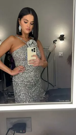 Selena Gomez OnlyFans Leaked Free Thumbnail Picture - #Qm1Q9IrTU0