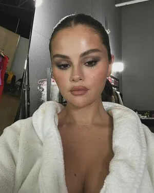 Selena Gomez OnlyFans Leaked Free Thumbnail Picture - #Qz3hYNiBPj