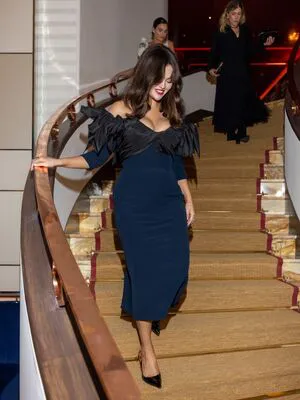 Selena Gomez OnlyFans Leaked Free Thumbnail Picture - #RIVpPubAI9